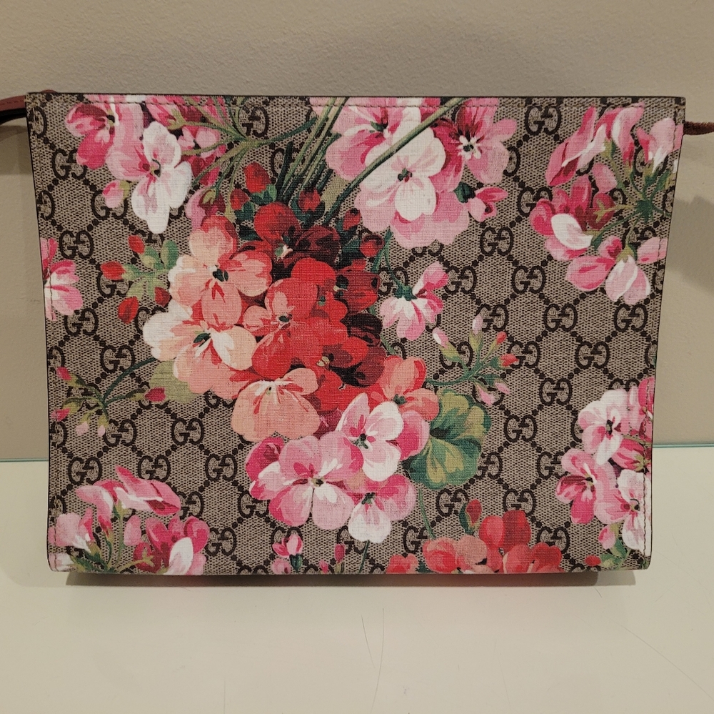 Gucci GG Rose Bloom print large cosmetic bag
